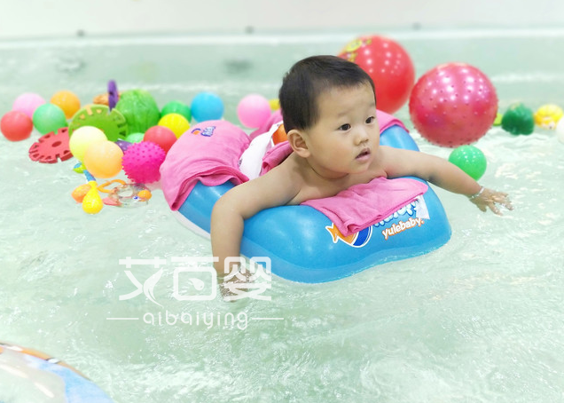 婴幼儿游泳的好处体验后才真切知道